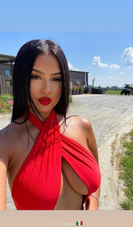 Lucero Crystal sex model img