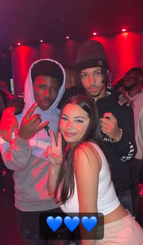 Tegan Hall pretty actress galleries