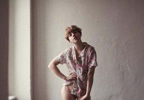 Vincent Littlehat adult actress pictures