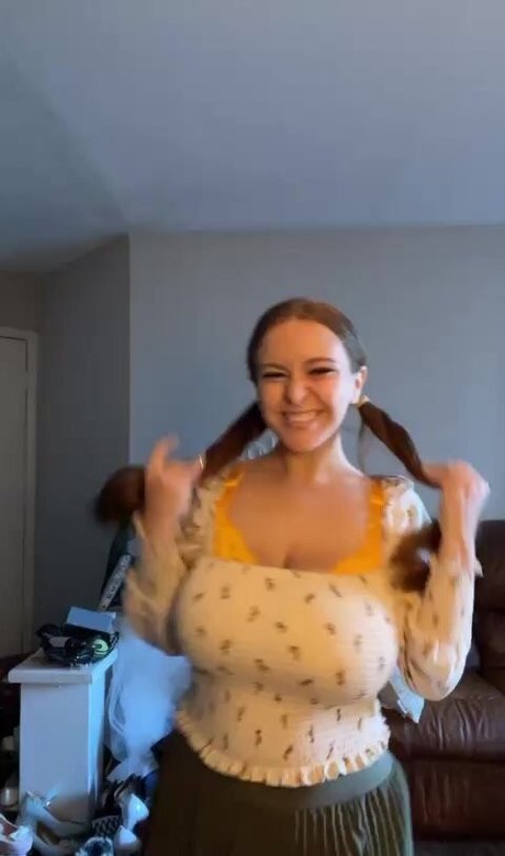 arianna perez model naked photos