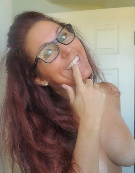 Milf Monie model pornographic image