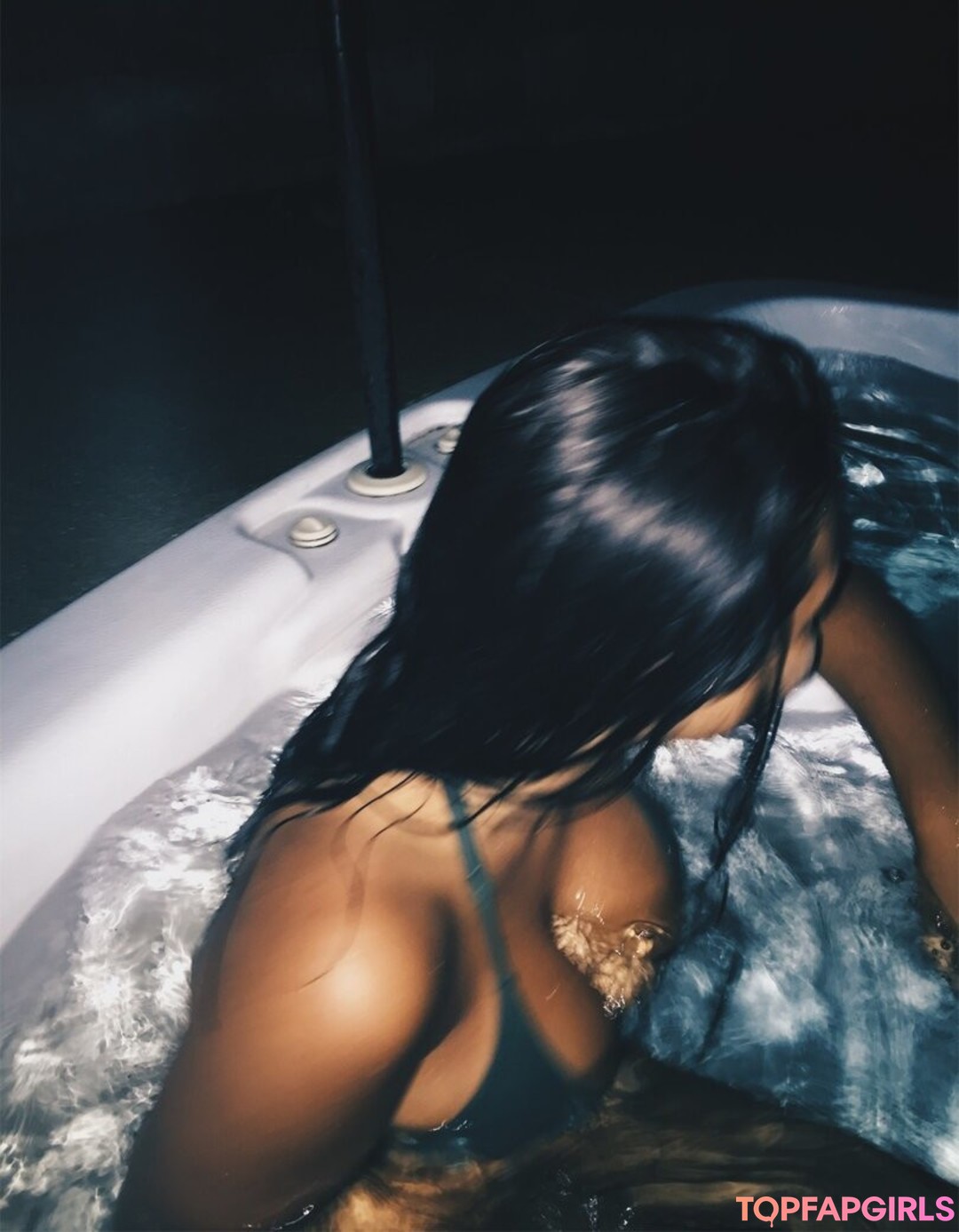 Kylie Manue star nude gallery