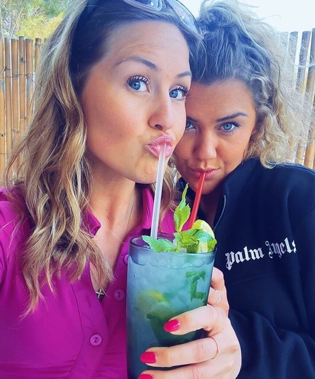 nerdy teen onlyfans adult pics