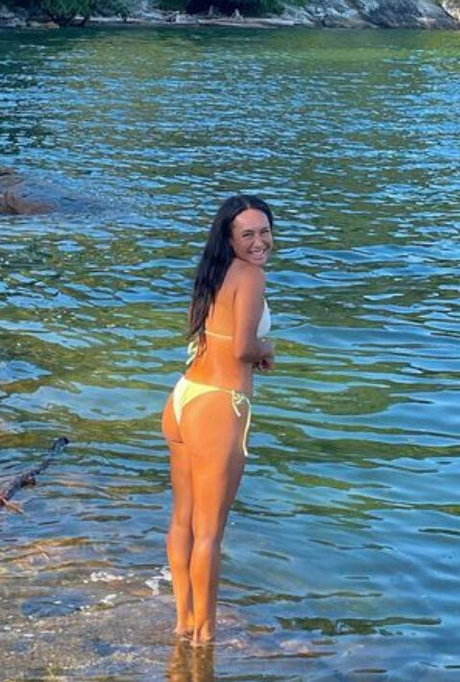 Heather Watson adult model pic