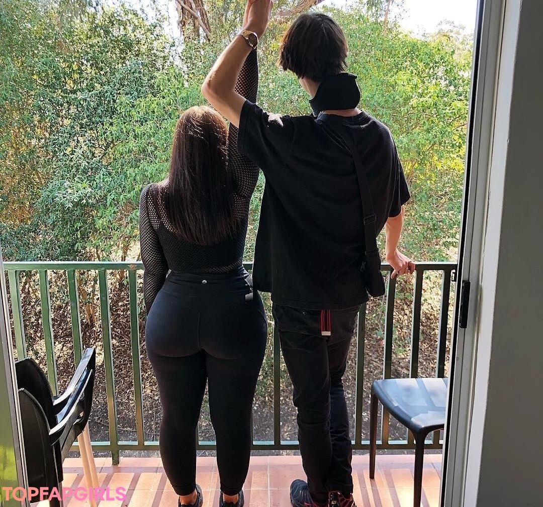 shemale onlyfans free nude photo