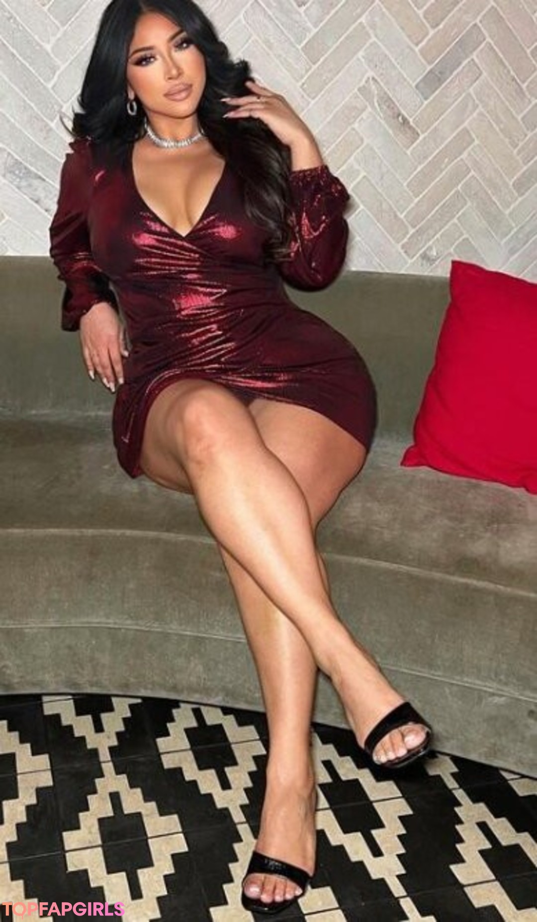 viirdii pretty pornstar img