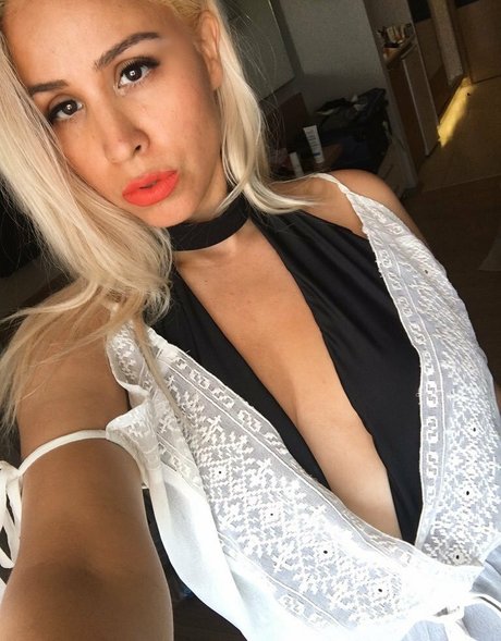 SophiaLarou art actress pics