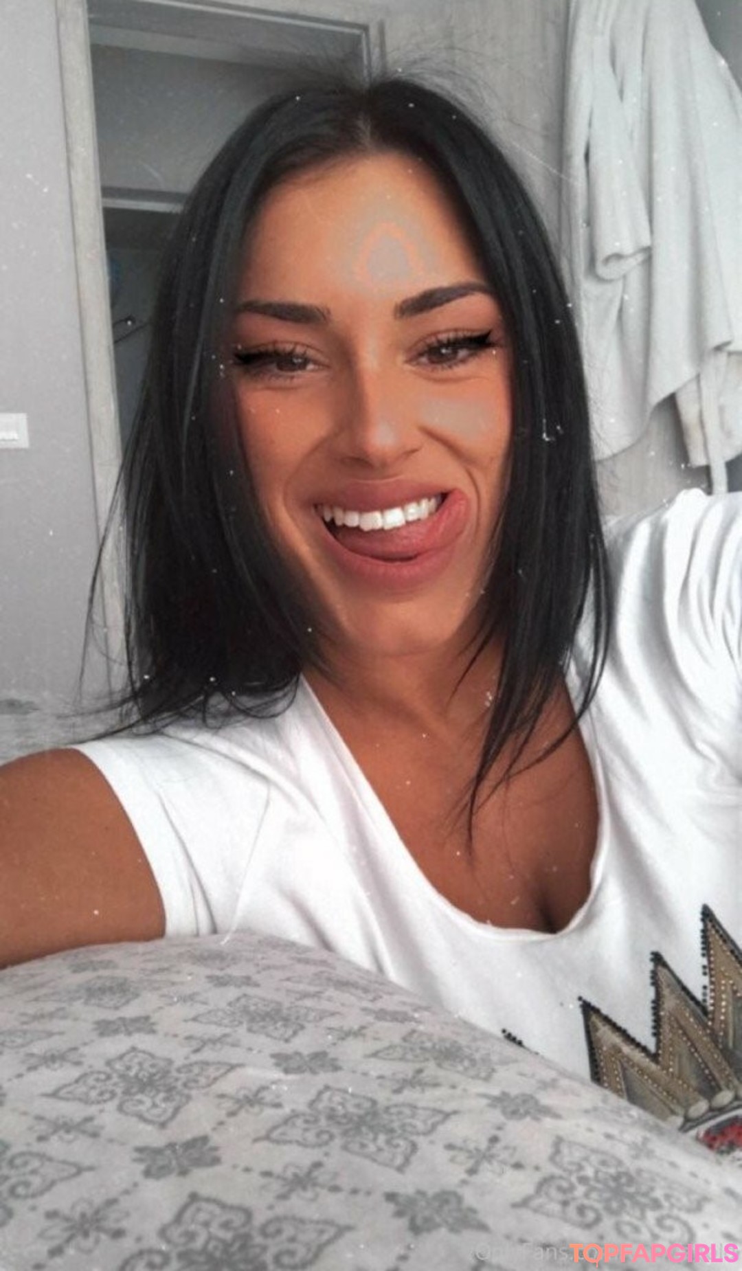shemale handjob onlyfans naked images
