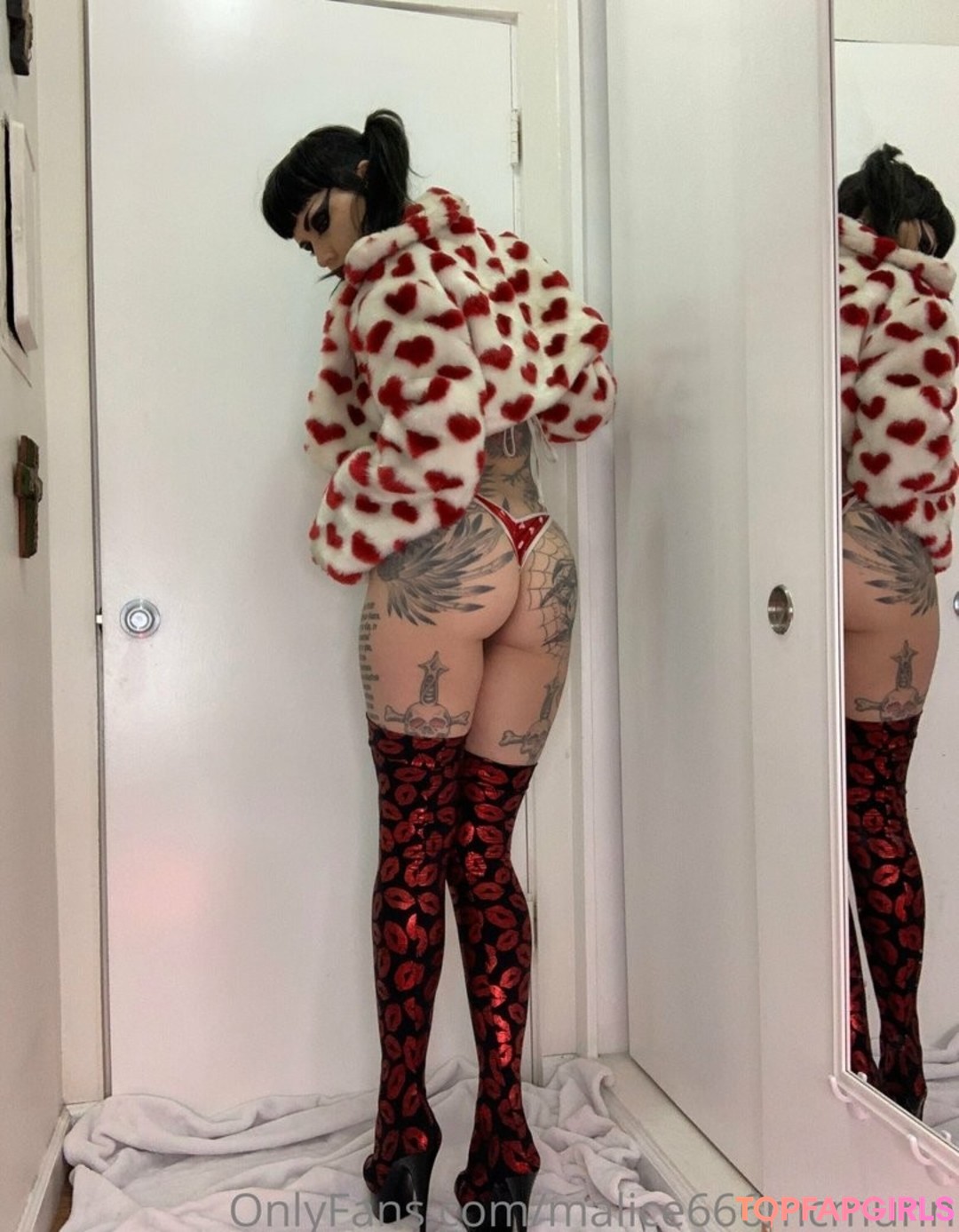Malice Mcmunn model nice picture