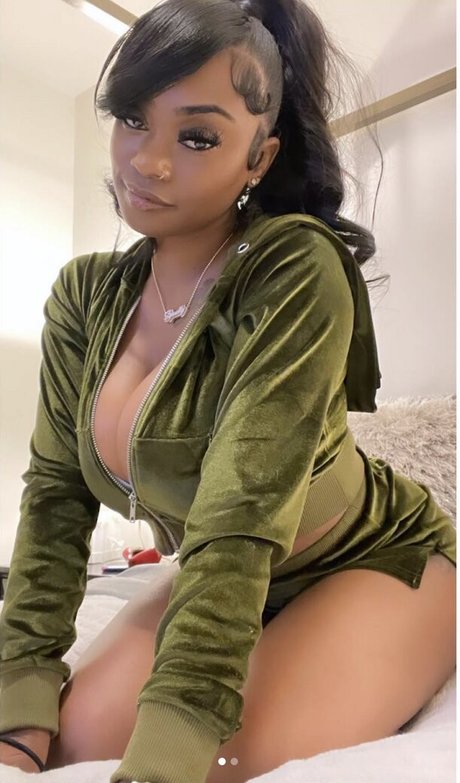 pyteee sex star photos