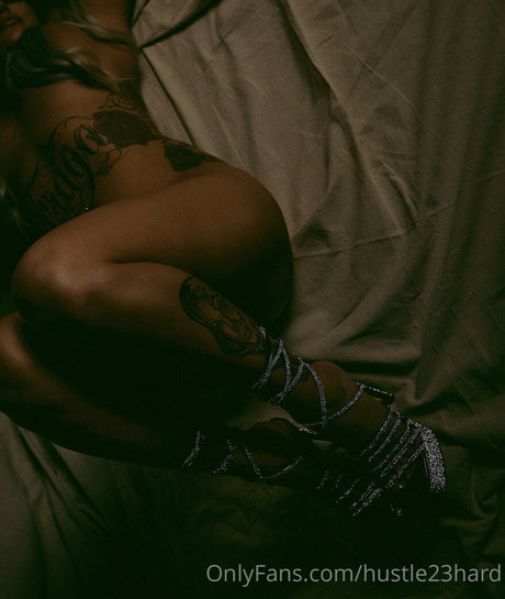 Hustle23hard art star galleries