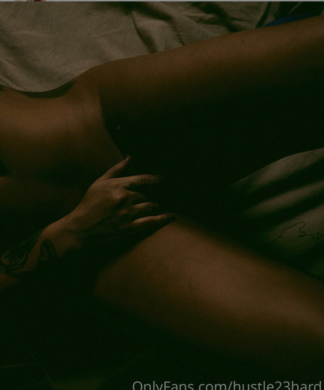 Hustle23hard pornstar hd pics