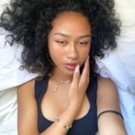 asian fingering onlyfans naked pics