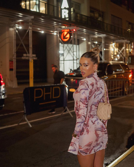 skinny brunette onlyfans art naked photo