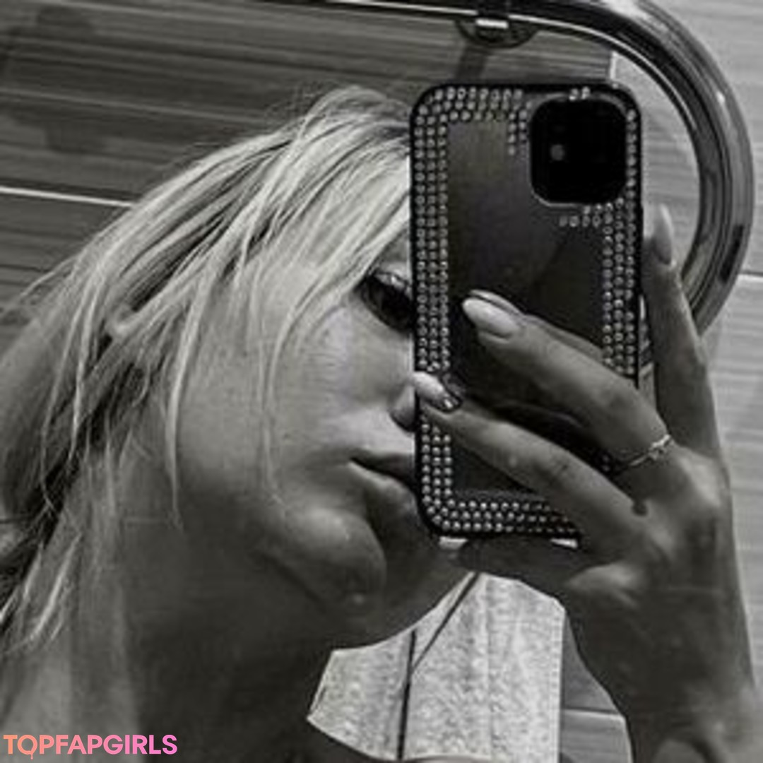 famous asian onlyfans free photos