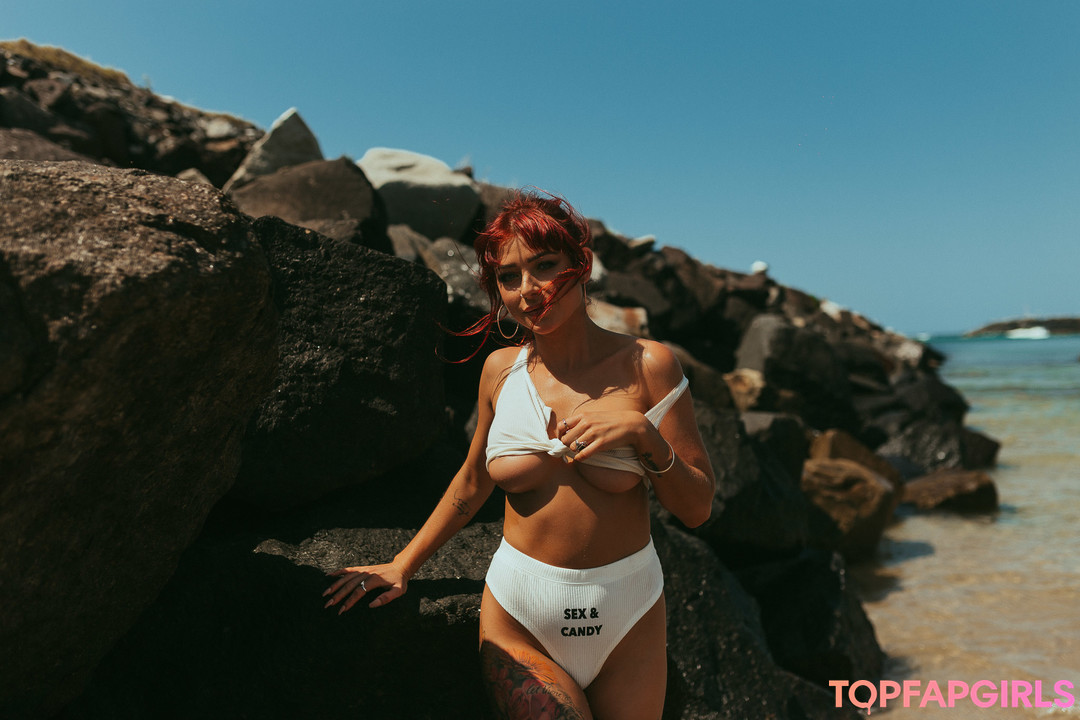 Maraa Jane pornographic model pic