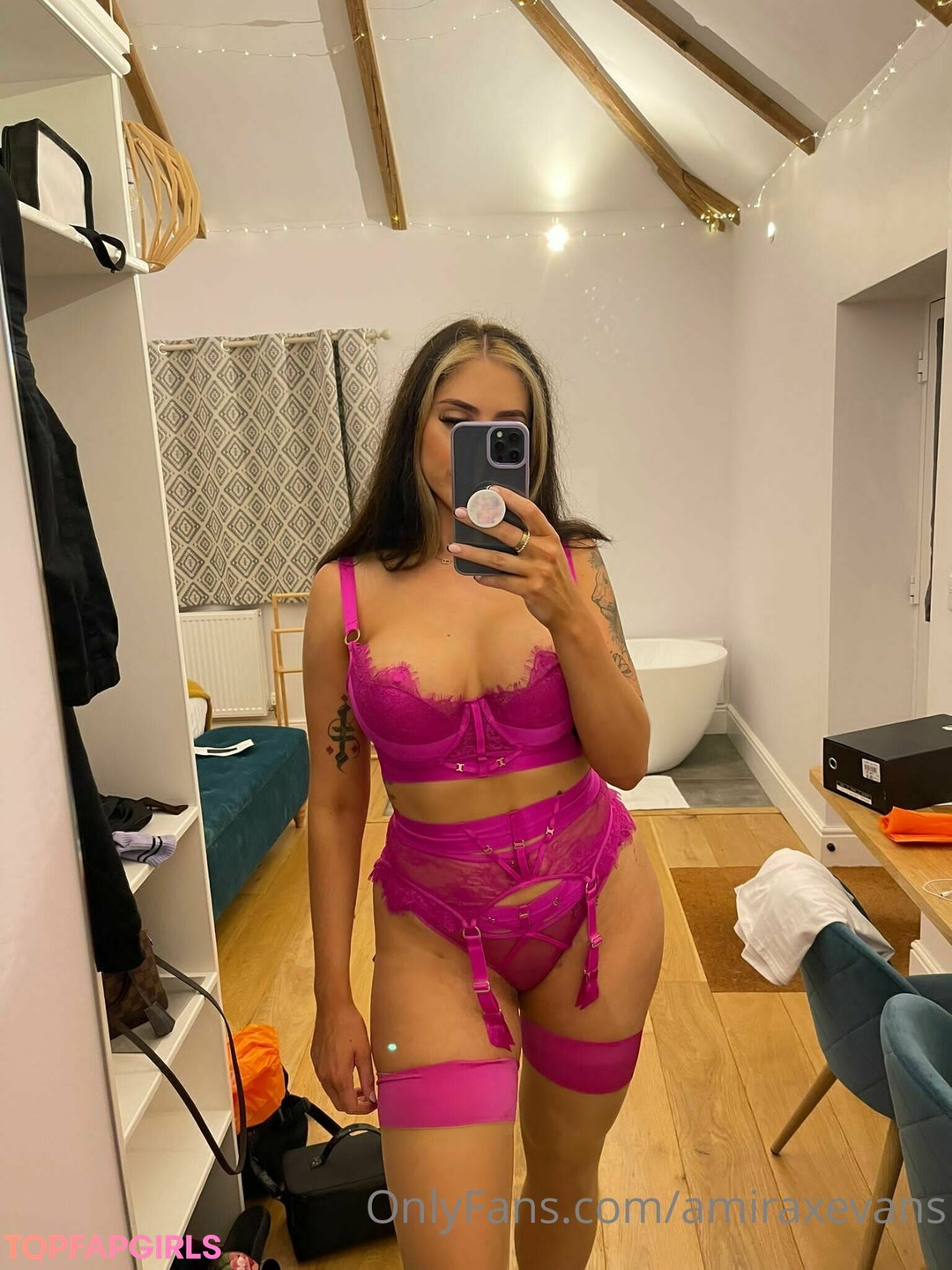 Amira Evans hot star picture