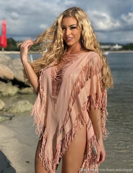 Kari Nautique beautiful model pics