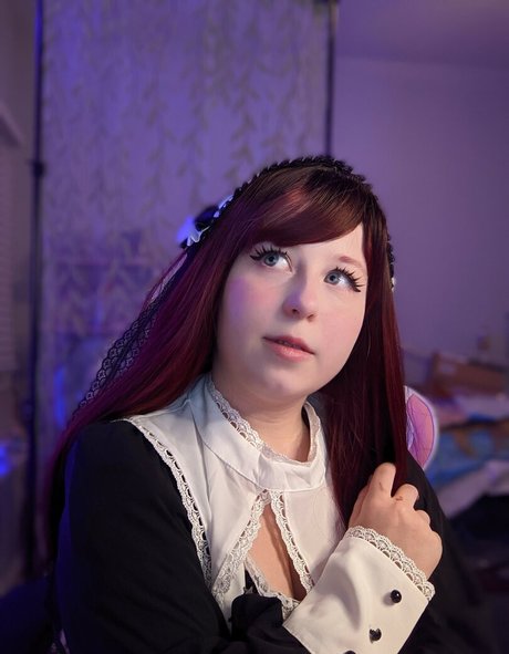 Unused Notebook model naked gallery