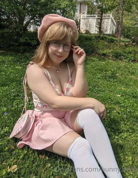 Unused Notebook star erotic pics