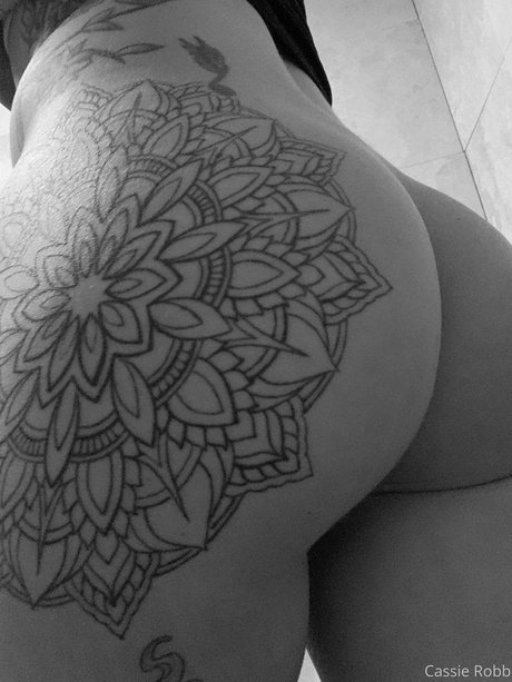 Cassie Robb BKFC model xxx archive