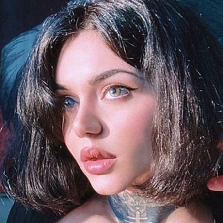 shemale milf onlyfans hd photos