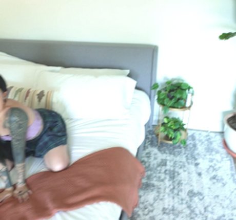 Morea Black adult model image