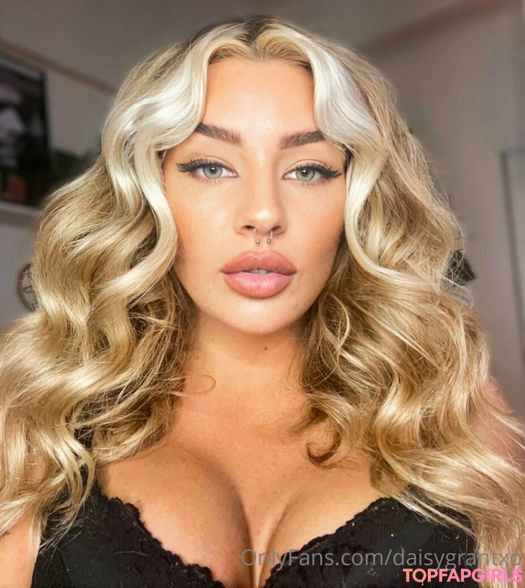 daisygrantxo pornstar top img