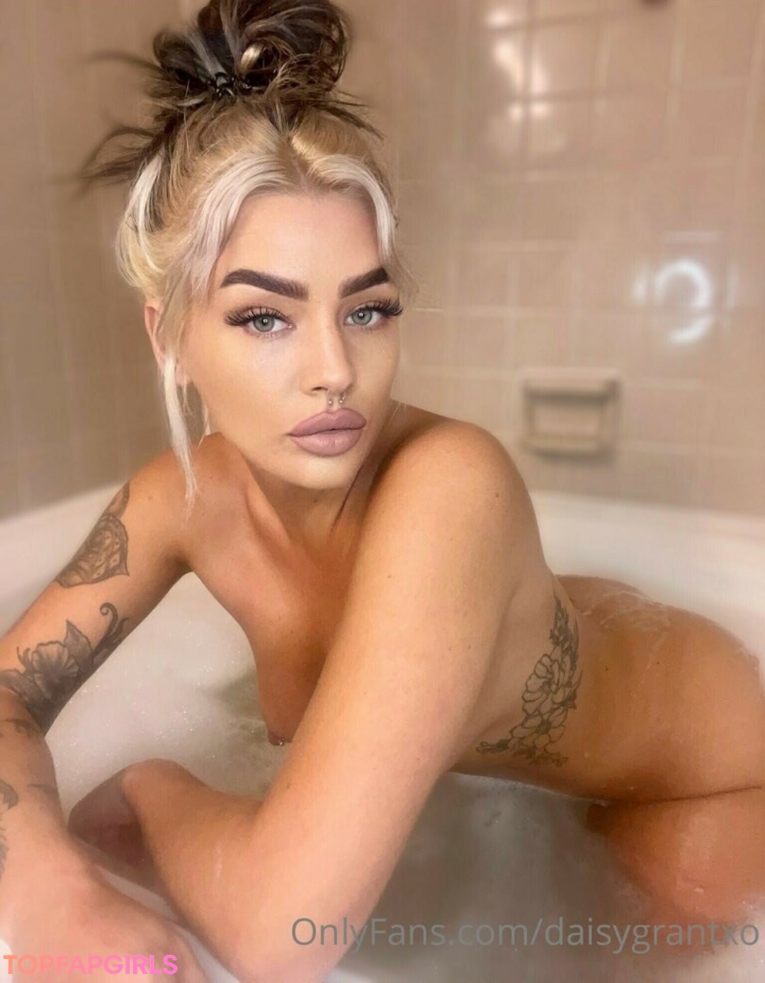 daisygrantxo pornstar naked images