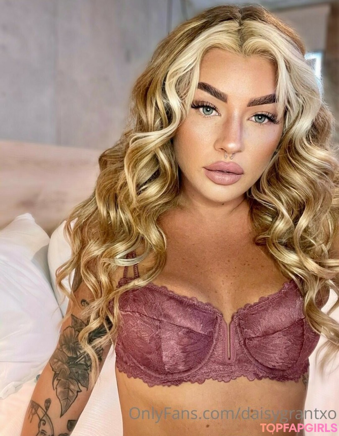 daisygrantxo nudes star gallery