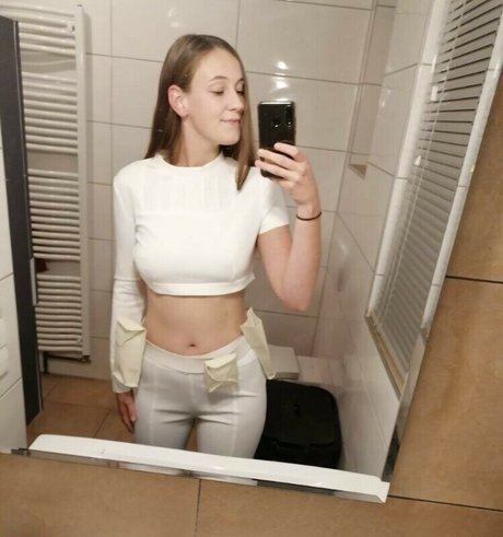 blonde natural onlyfans porn pic