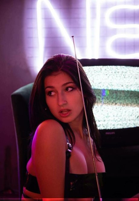 Valentina Guide star adult pictures