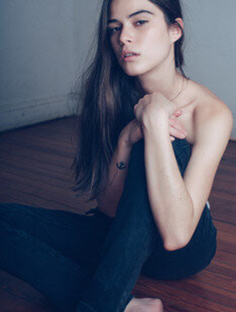 Carolina Garzon star erotic photo