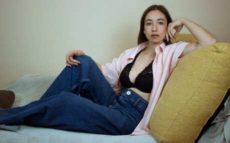 Lada Amores hd actress gallery