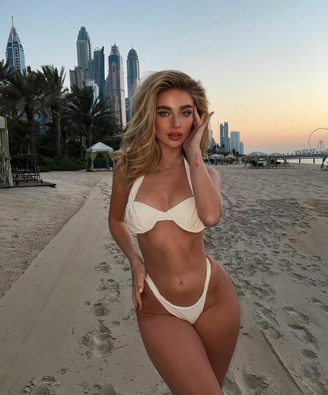 Antonia Freya Lidia adult actress gallery