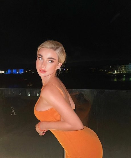 milf free onlyfans top image