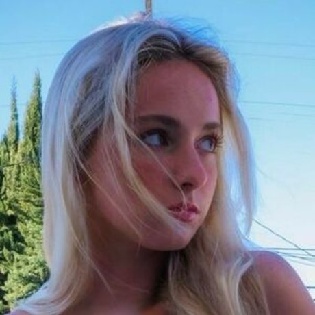 Natalie Reynolds model sex photos