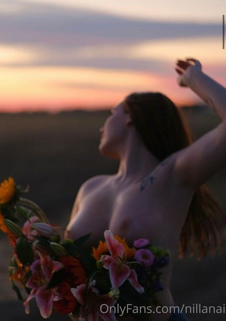 Nillanai naked actress picture