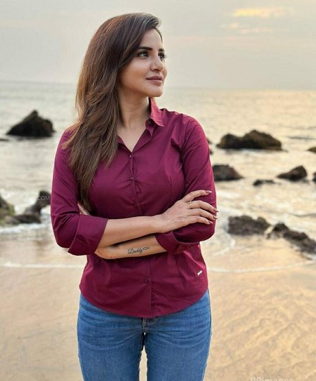 Ashu Reddy model gallery