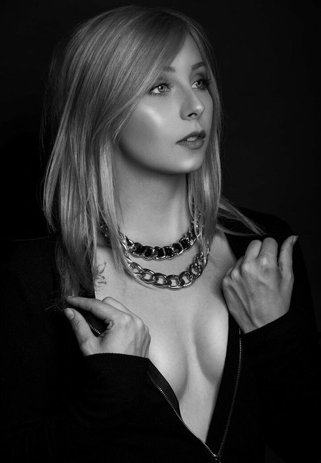 Jenny AN hot actress photo