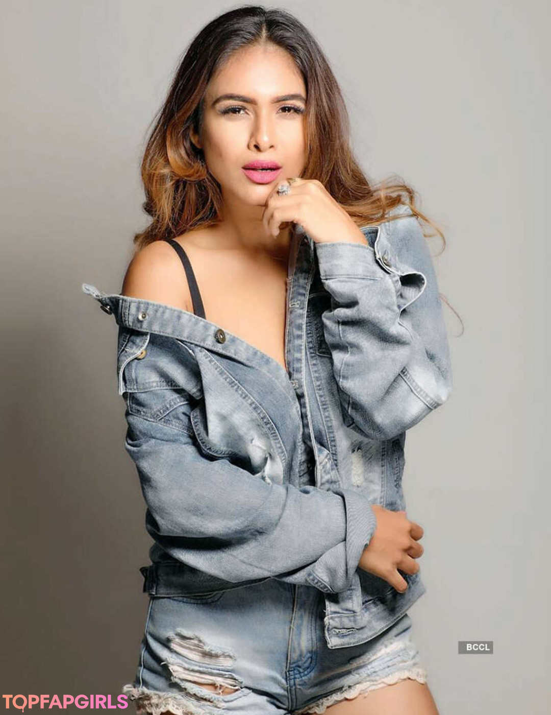 Neha Malik free star photos