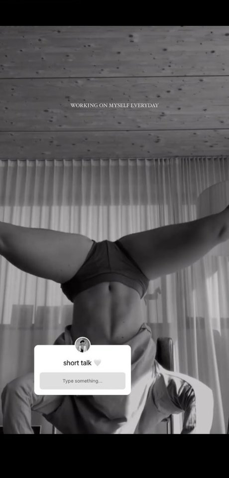 Hannabaumnn sexy actress galleries