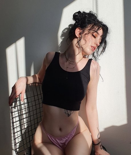 Plasticjupiter erotic actress image