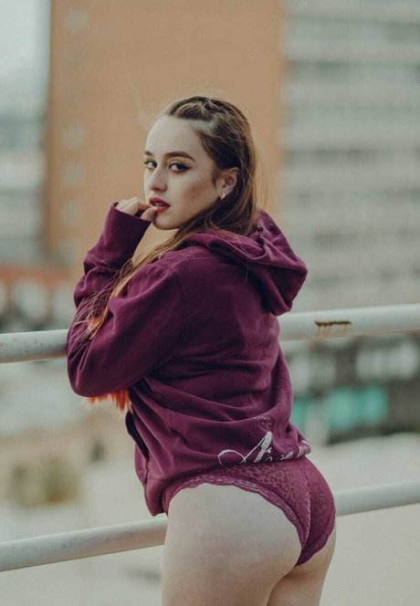 Escarlett Palacios perfect model photo