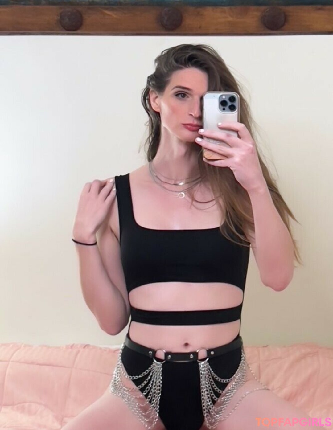 ALesserDeity sex model picture