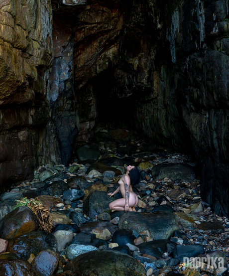 Bi Mejia model perfect images