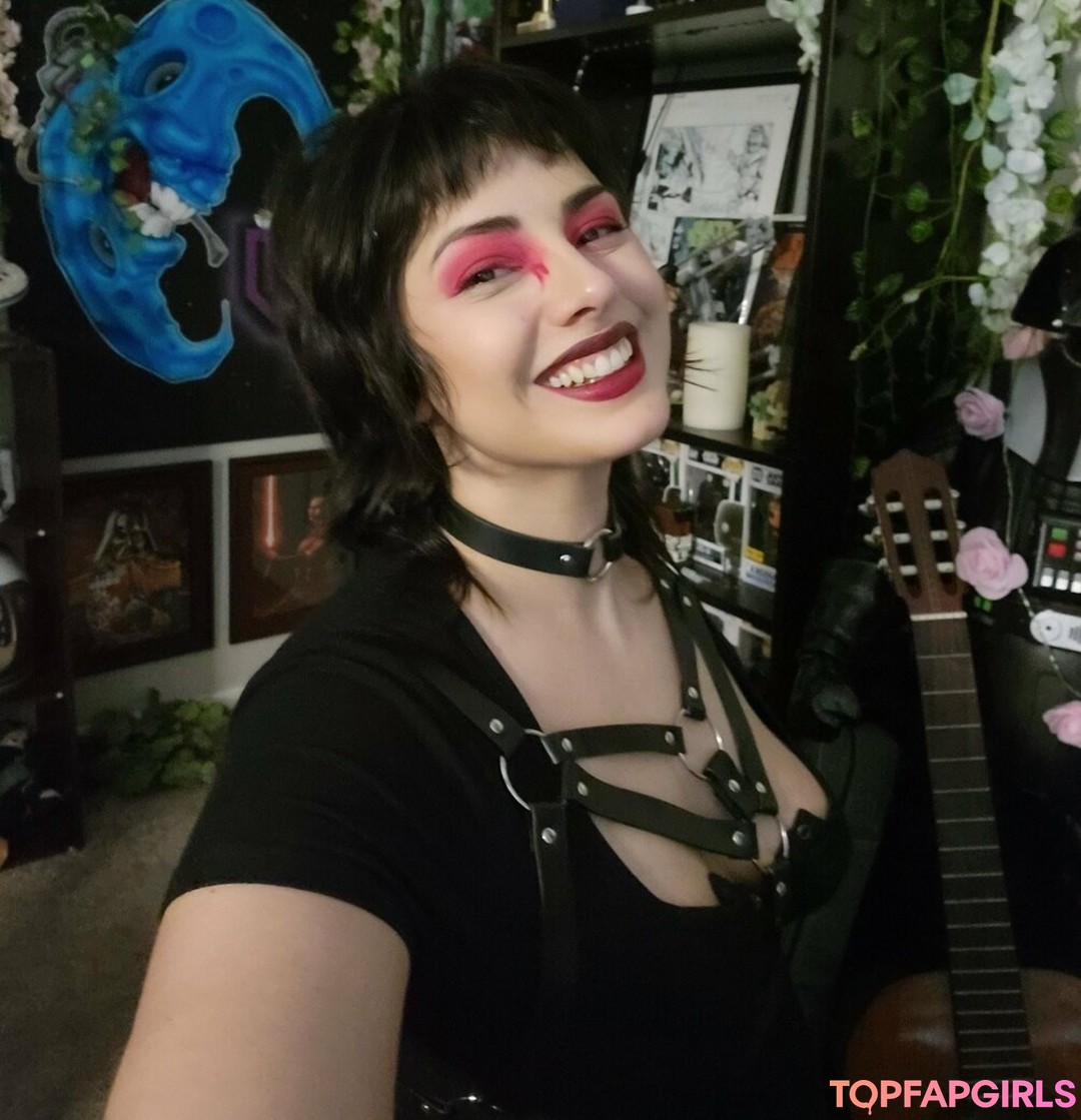 GlitchBun sex model image