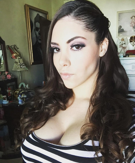 Claudia Guajardo pornstar naked picture