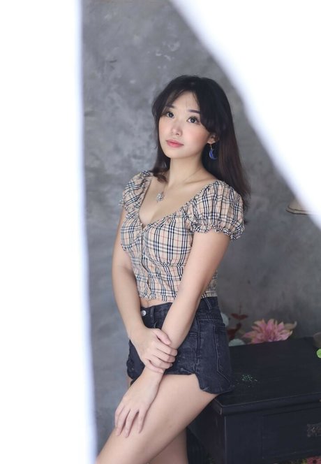 Livy Renata top star pic