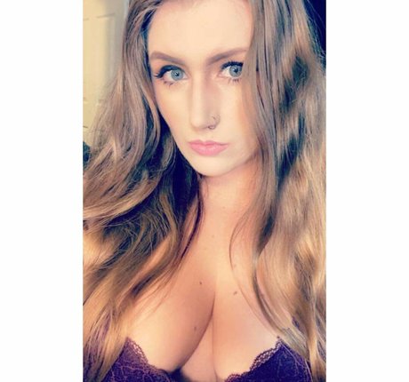 Annieisnotok beautiful actress galleries